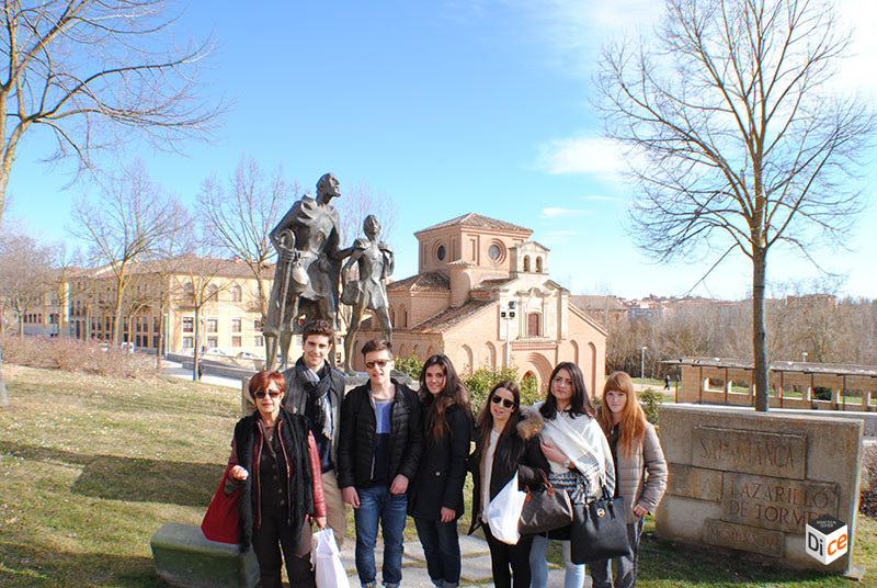 En la estatua del Lazarillo de Tormes