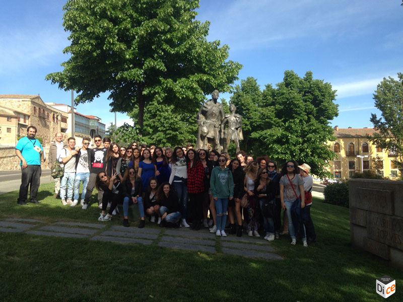 En la estatua del Lazarillo de Tormes